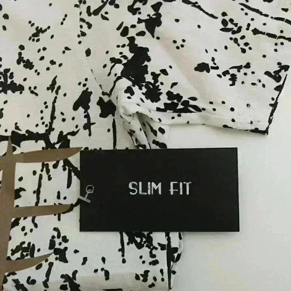 Legendary Status T-Shirt - Slim Fit - Cream w/Brown - Size: S - Picture 4 of 4